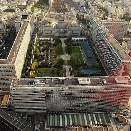 Sur Les Hauteurs De Montparnasse Paris Extérieur photo